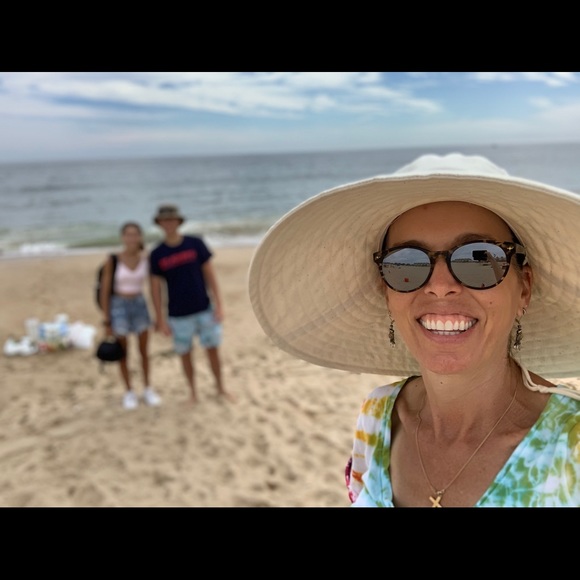 Meet your Posher, Joanne - Picture 5 of 5